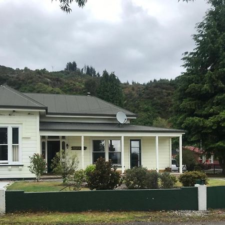 The Old Vicarage Reefton Exterior foto